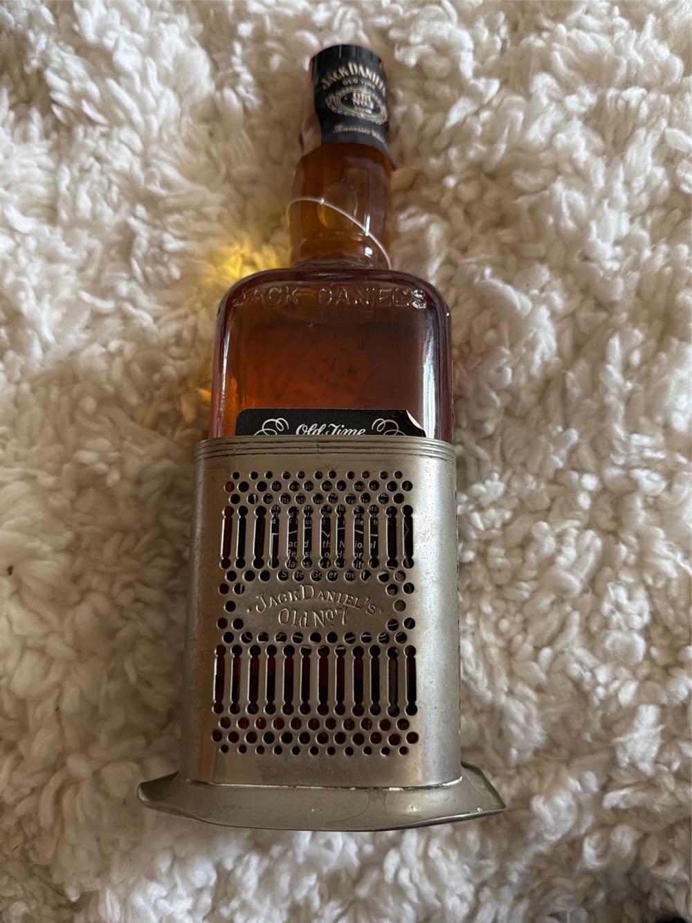 Jack Daniel’s Old No. 7 Tennessee Sour Mash Whiskey (90 Proof) - Jack Daniel Distillery (Jack Daniel Distillery, Lem Motlow, Prop., Inc.), Lynchburg, Tennessee (750 ml (25.4 fl oz)) alcohol collectible [Barcode 082184090466] - Main Image 3