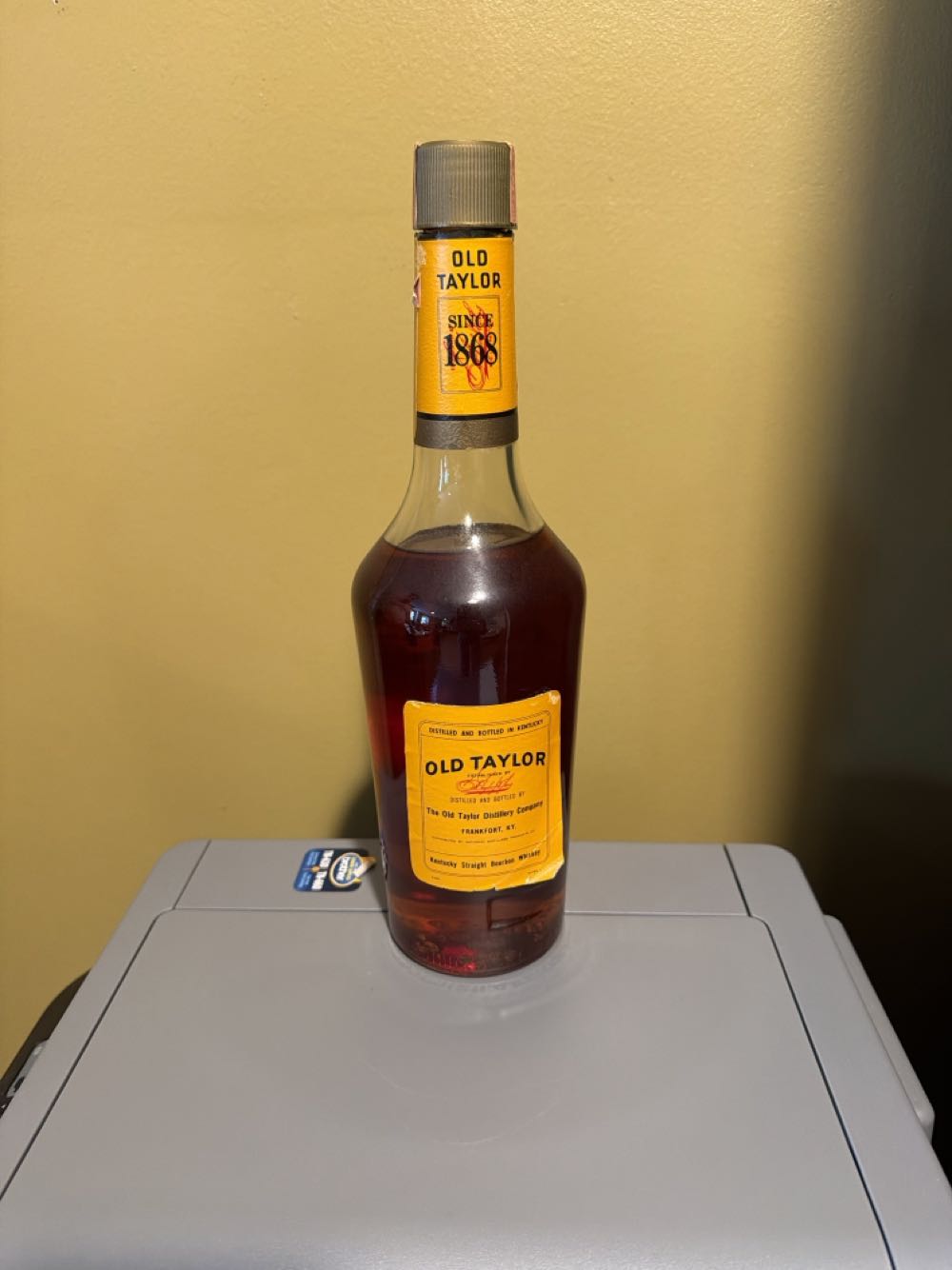 Old Taylor - Old Taylor Distillery Company alcohol collectible - Main Image 2