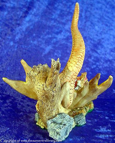 EN2143 - Nakatch - Enchantica art collectible - Main Image 2