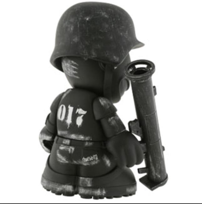 Kid Sgt Robot Black - Kidrobot art collectible - Main Image 2