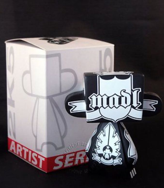 Mad*L The Crest - MAD art collectible - Main Image 2