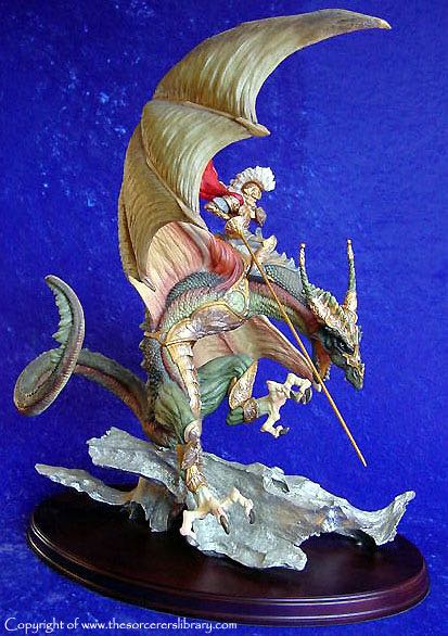 EN2154 - Avenger - Enchantica art collectible - Main Image 2