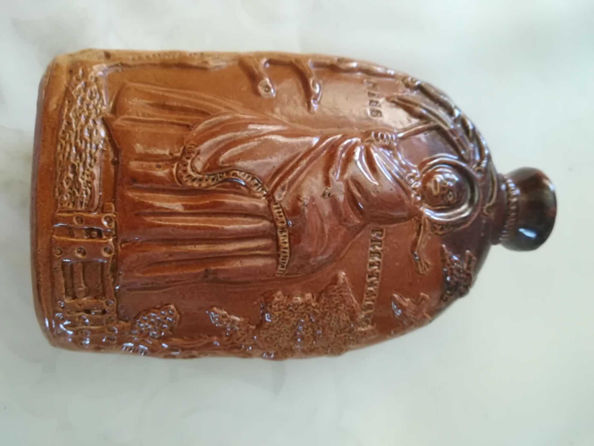 The Lunar Nomad Oracle