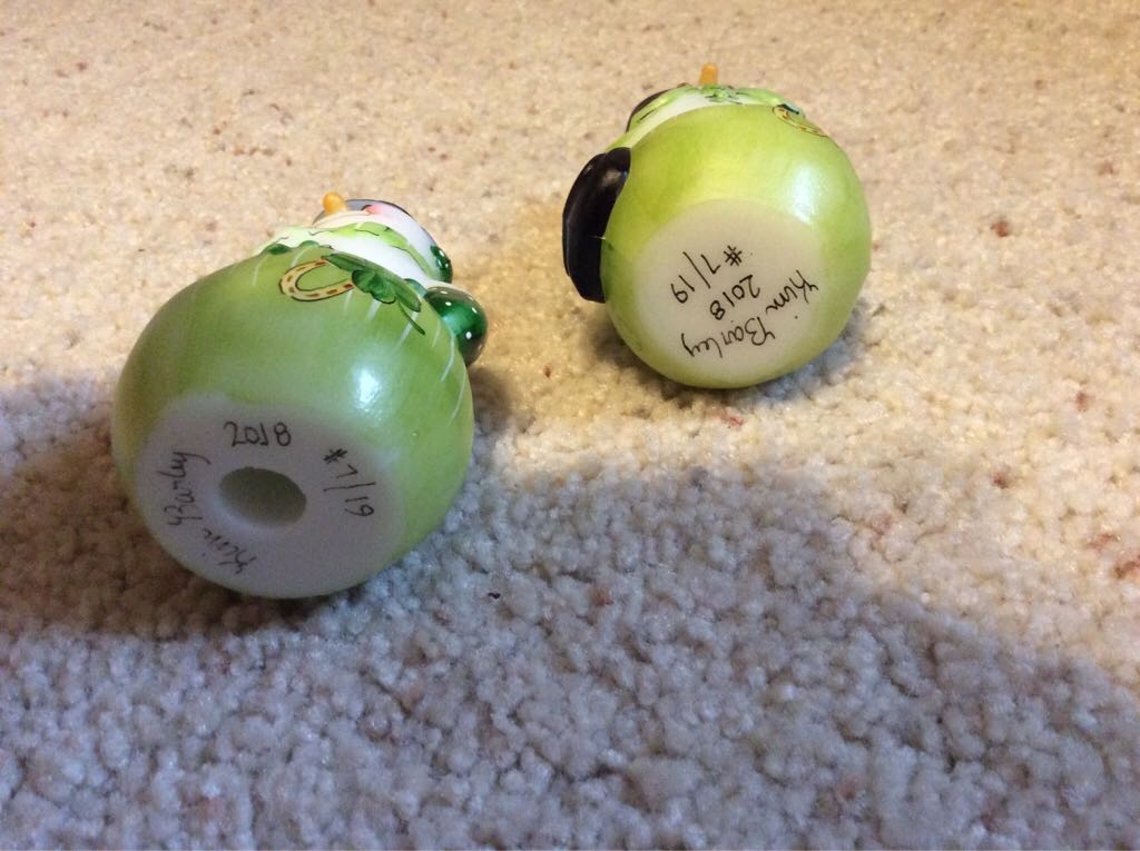 Snowman/Snowlady  - Kim Barley art collectible - Main Image 2