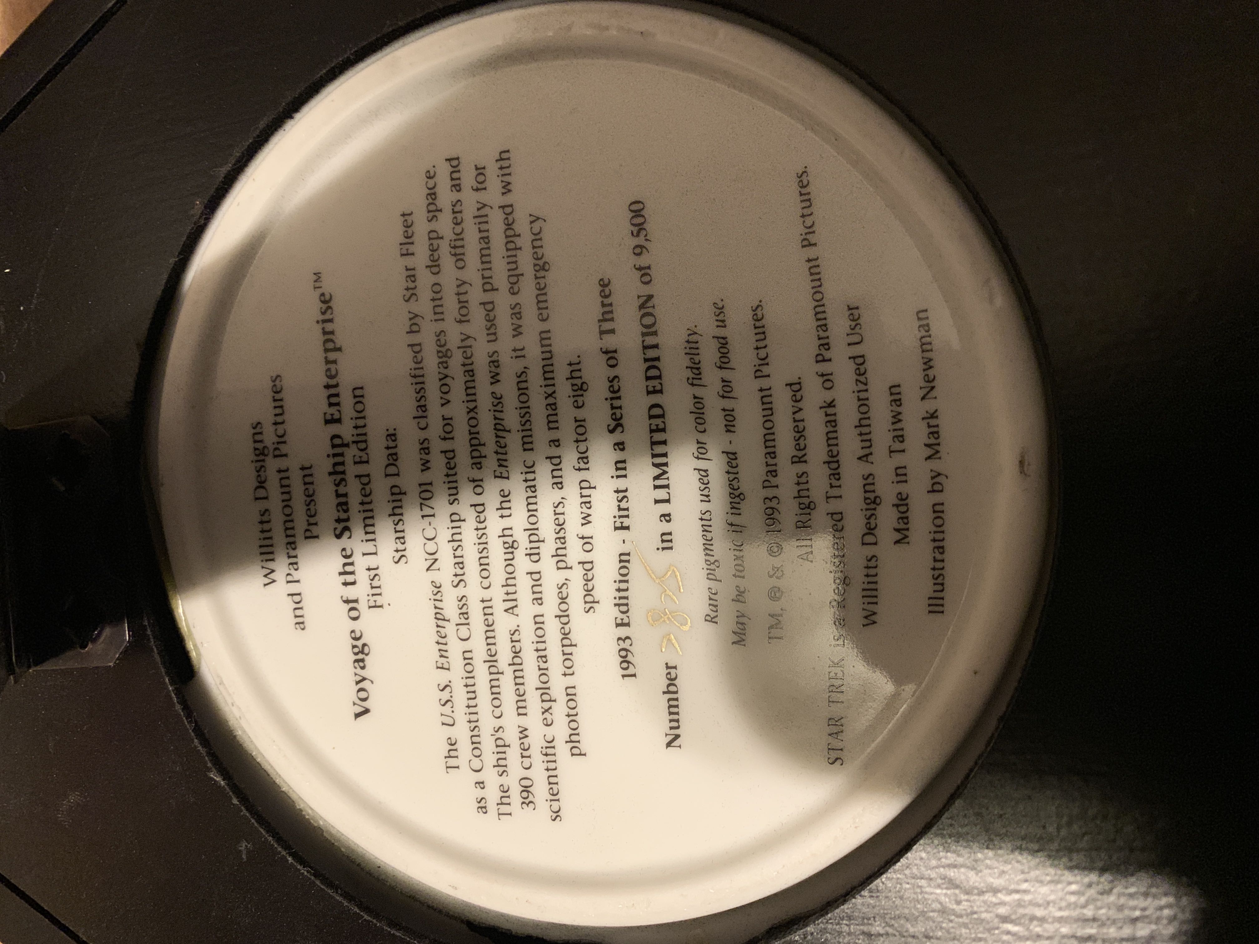 Starship Enterprise Plate - Mark Newman art collectible - Main Image 2