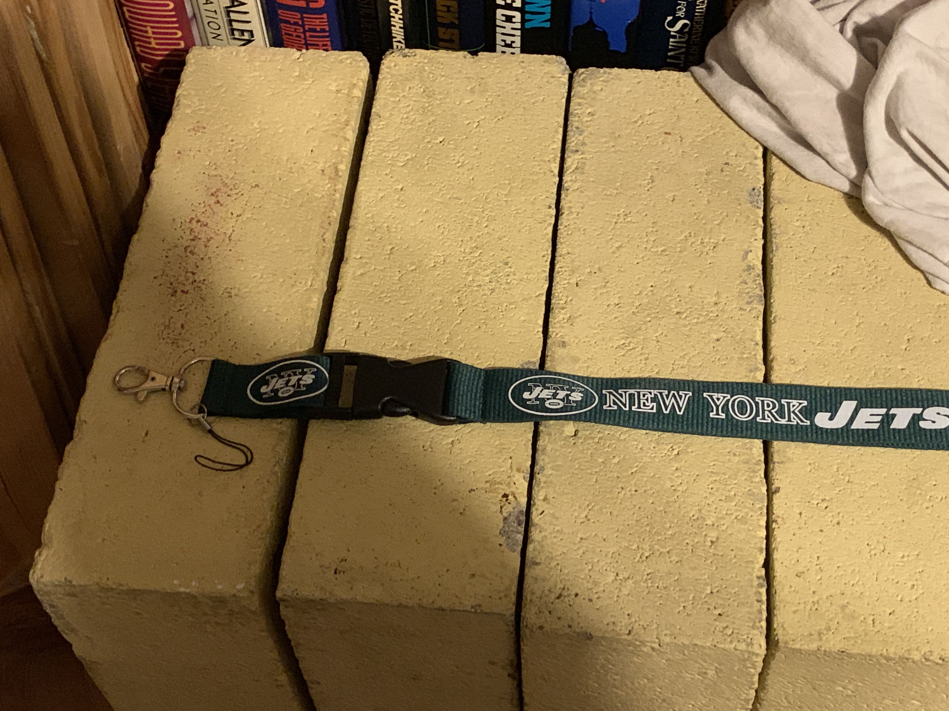 NYJ Lanyard  - Unknown art collectible [Barcode 657175138566] - Main Image 3