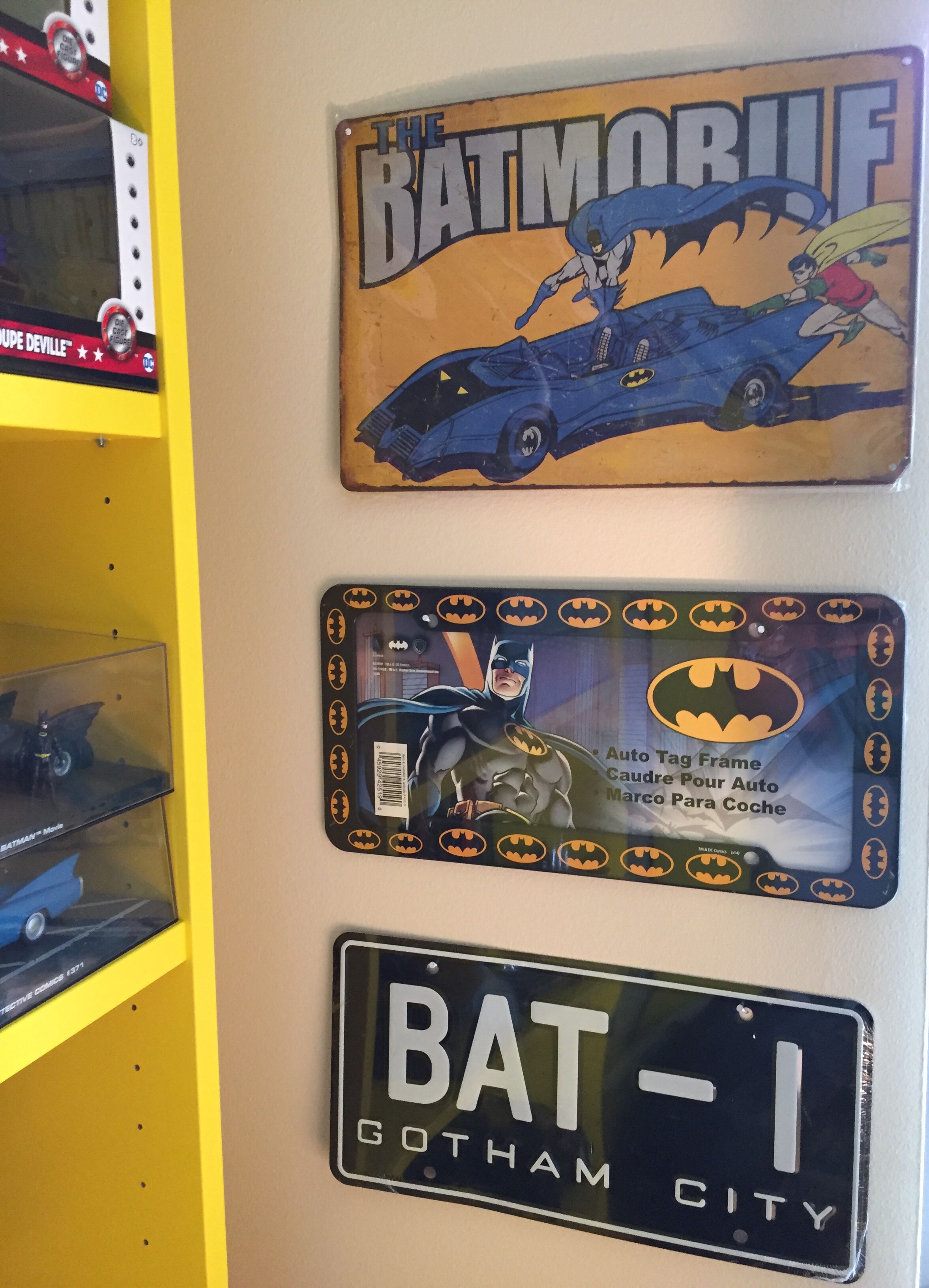 Batmobile Tin Sign  art collectible - Main Image 1