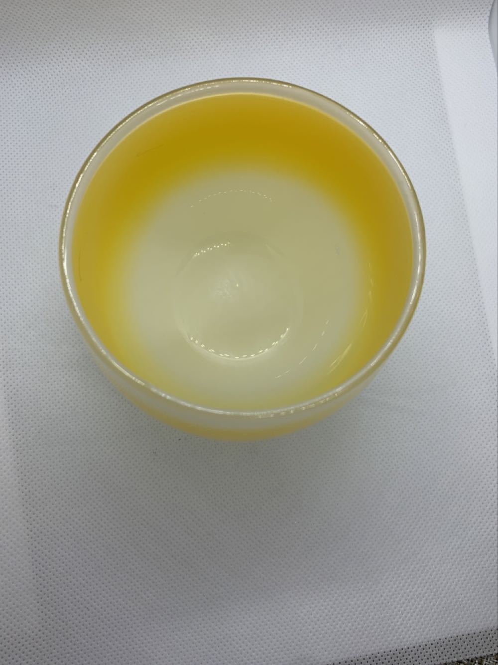 Yellow & White Drinker  - Glassybaby art collectible - Main Image 3