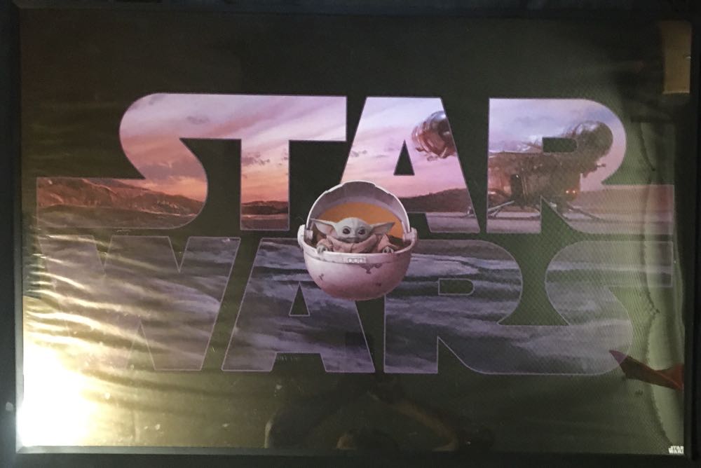 Star Wars The Mandalorian - Lucasfilm art collectible [Barcode 882663085125] - Main Image 3