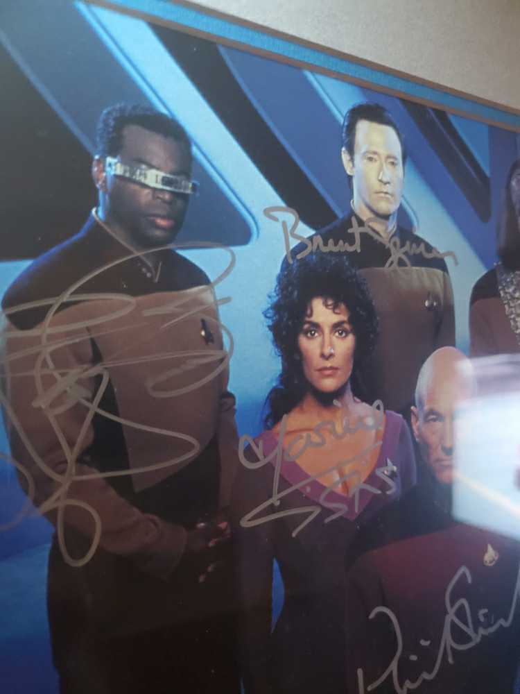 Star Trek : The Next Generation - The Crew  art collectible - Main Image 3