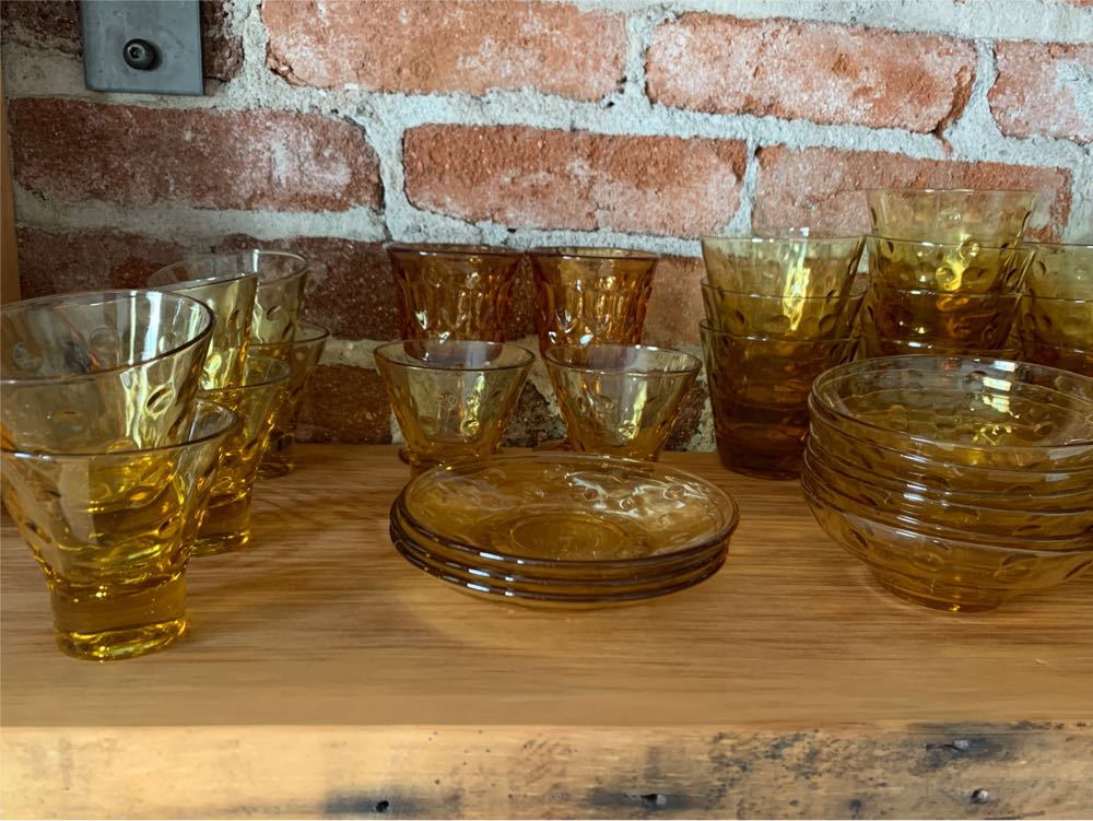 Vintage Glassware  art collectible - Main Image 2