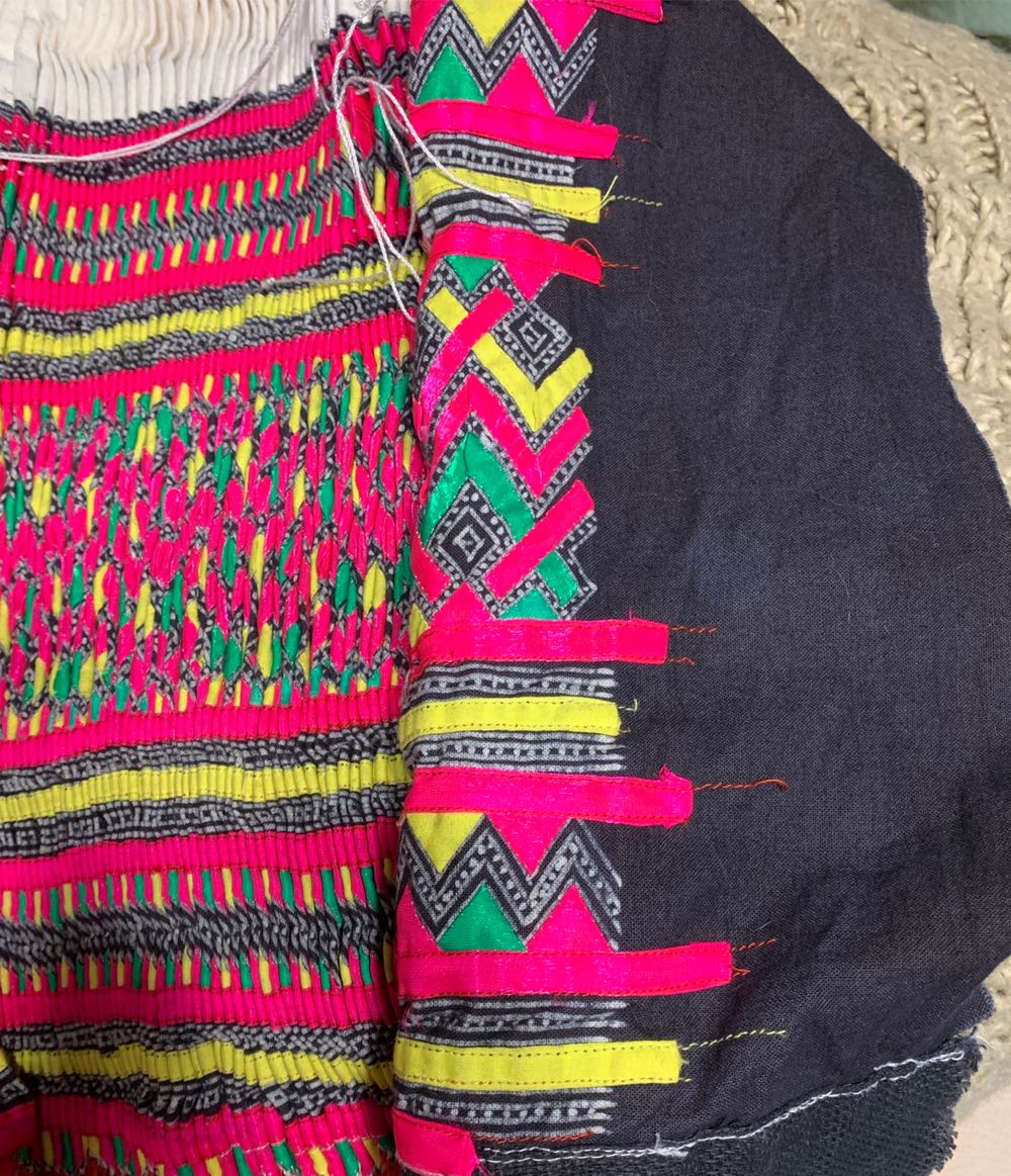 Tab Moob Leeg  art collectible - Main Image 2