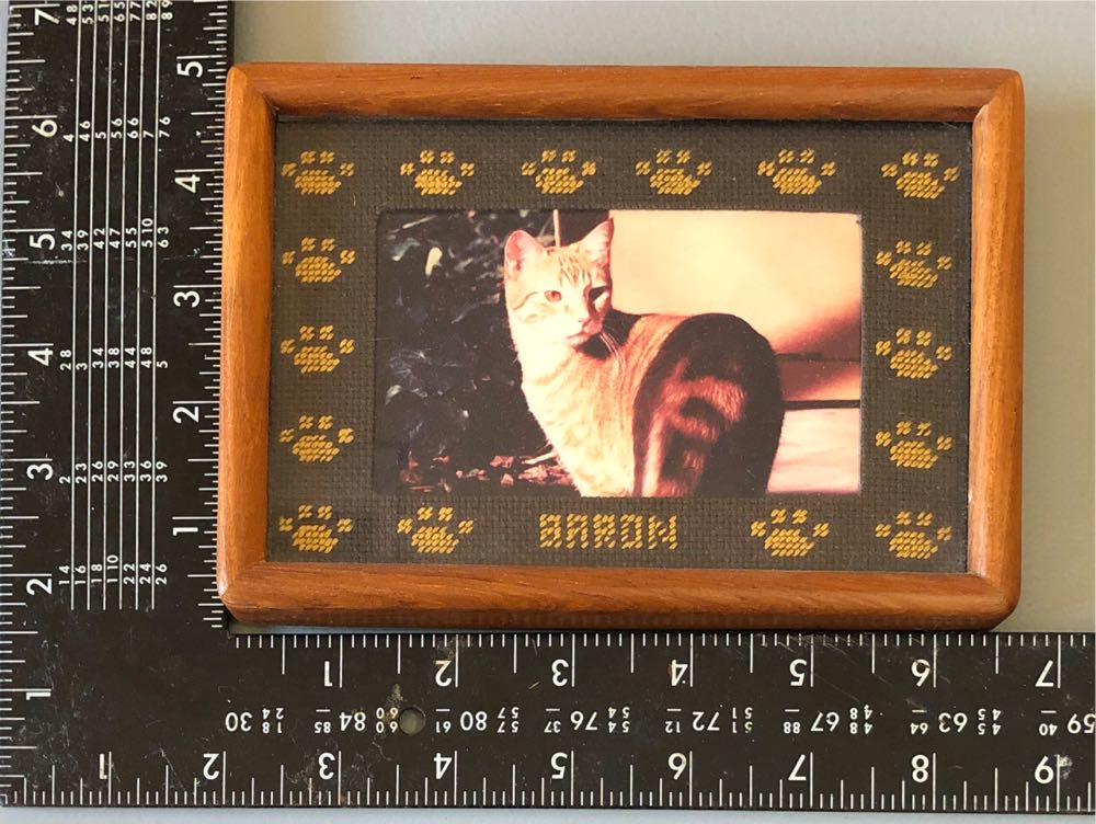 Copic Sketch Marker Oval Shaped Barrel Medium Broad And Super Brush Nibs Bv00 Mauve Shadow Bv00-s