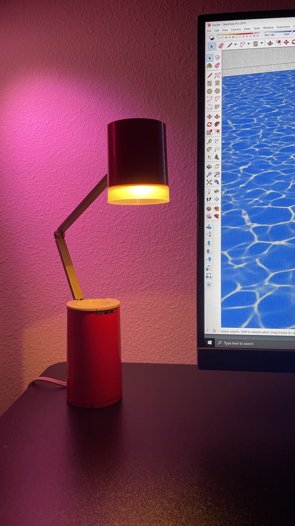 1966 JAPAN LLOYD TABLE LAMP - Lloyd art collectible - Main Image 2