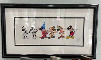 Plüschfigur / Marienkäfer im Kostüm