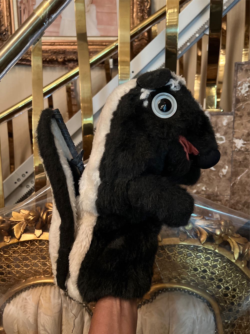 Skunk With Stinker Bulb - Dorothy Rankin art collectible - Main Image 2