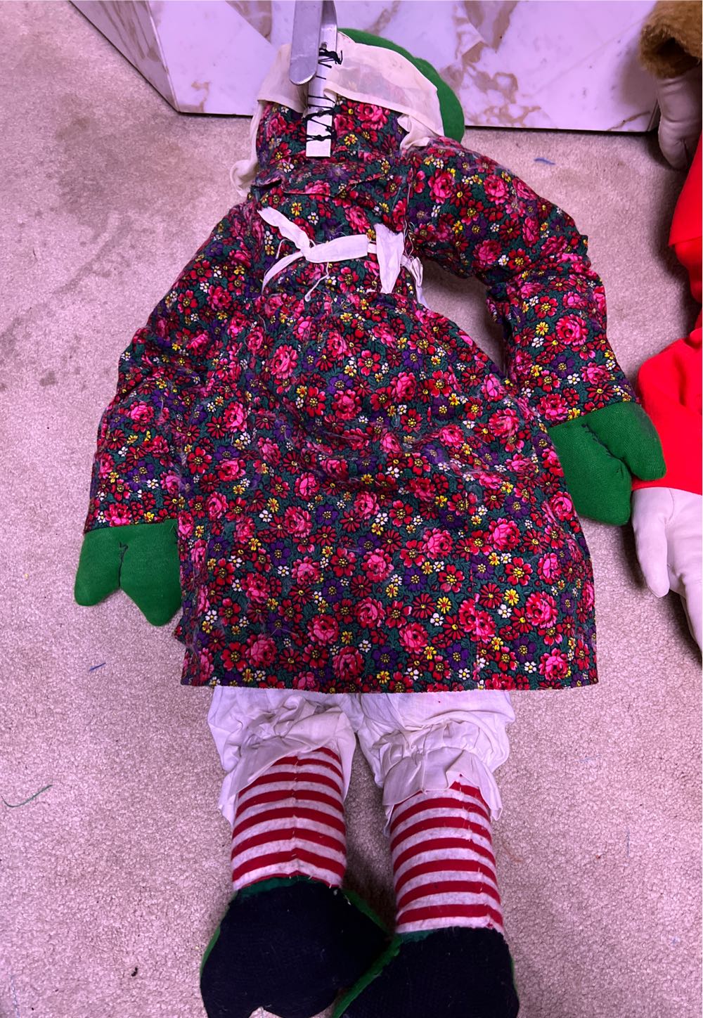 Frog In Dress - Dorothy Rankin art collectible - Main Image 4