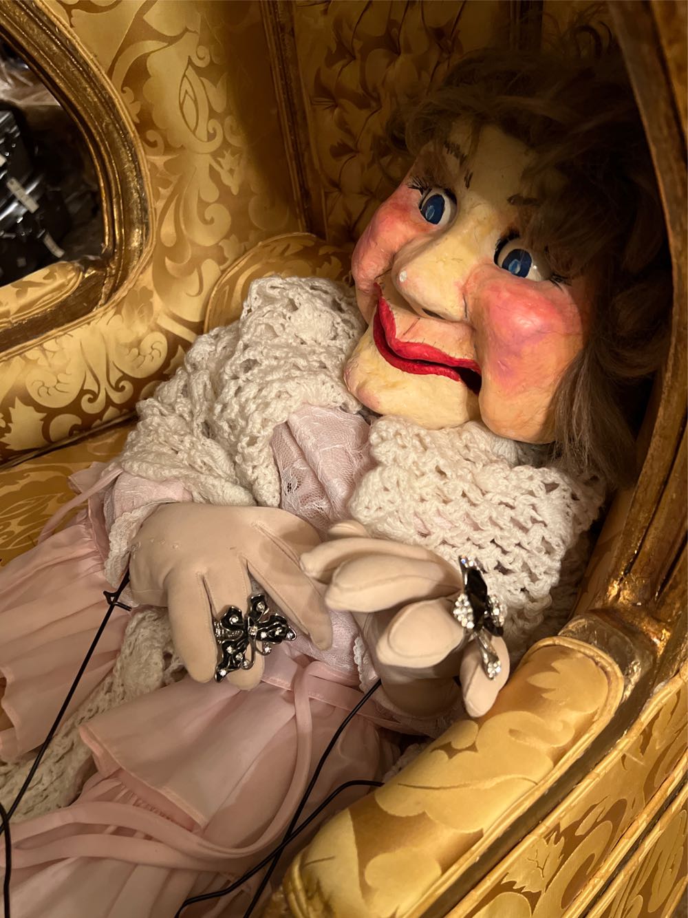 Hills Have Eyes Lady  art collectible - Main Image 3