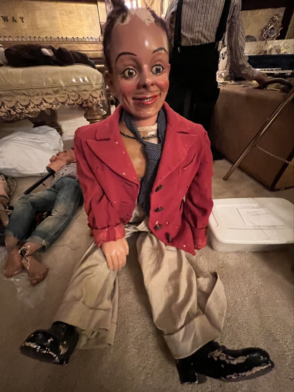 Insull Animatronic Speaker In Body - Leonard Insull art collectible - Main Image 3