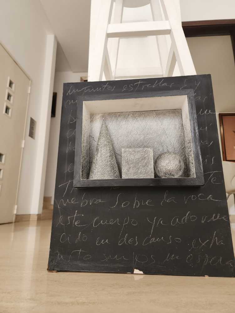 C17  art collectible - Main Image 3