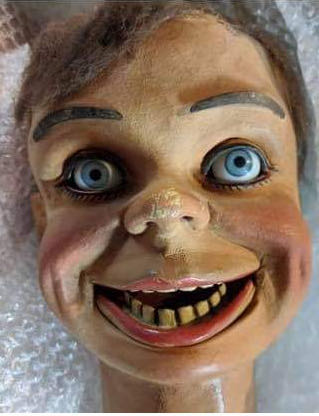 Insull Blonde Flowered Shirt - Leonard Insull art collectible - Main Image 3