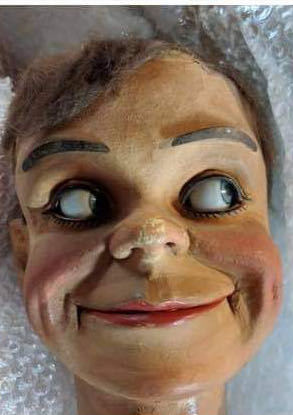 Insull Blonde Flowered Shirt - Leonard Insull art collectible - Main Image 4