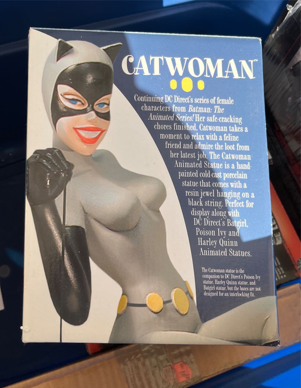 Catwoman Animated Statue  art collectible [Barcode 761941233307] - Main Image 2