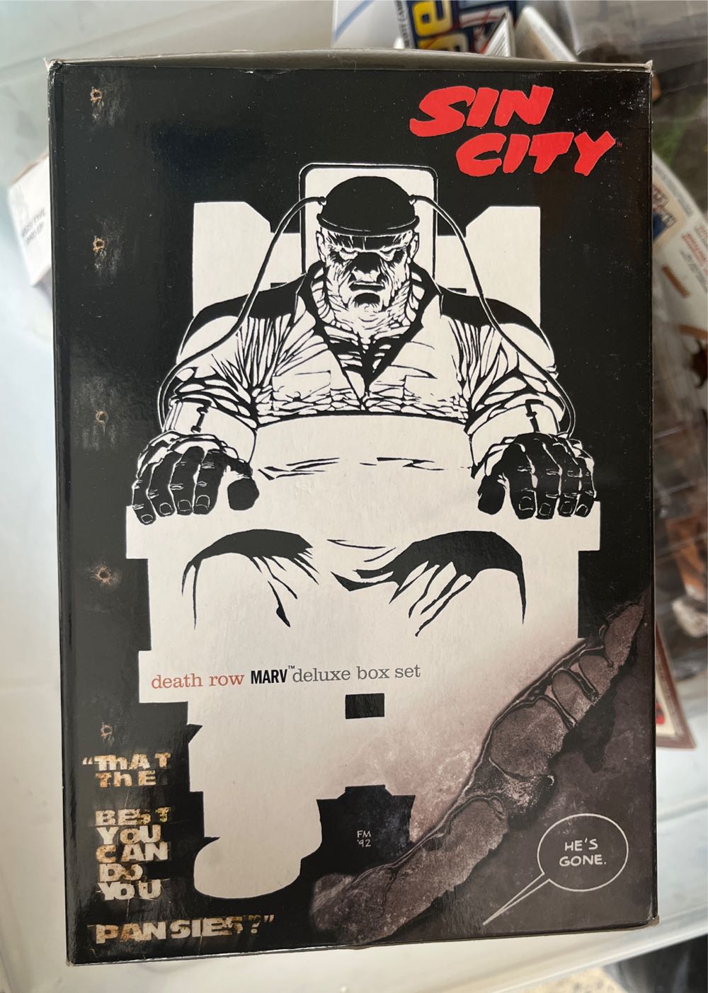 Mcfarlane Toys Sin City Death Row Marv Deluxe Box Set  art collectible [Barcode 787926902600] - Main Image 3