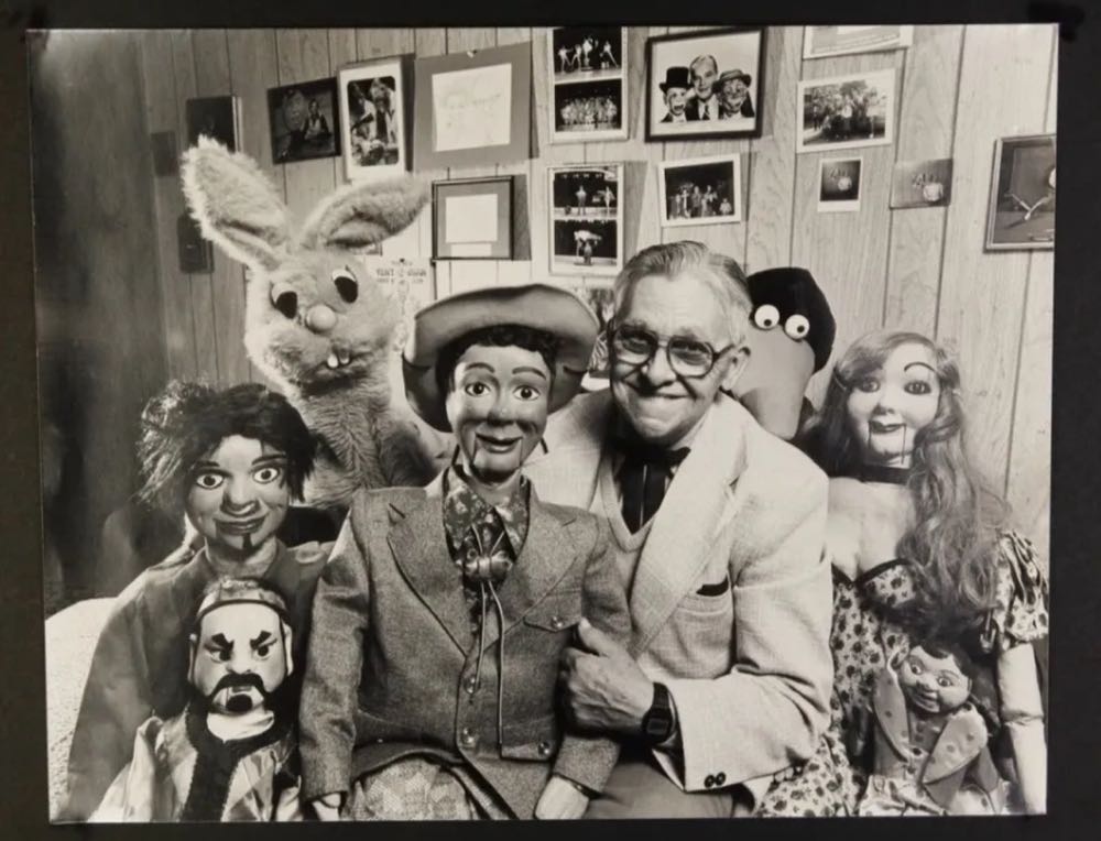 Olson Jerome Goodspeed - Howie Olson art collectible - Main Image 2