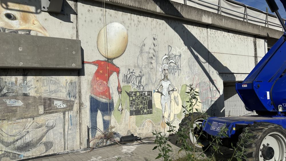 Bad Vilbel Bahndamm 2 - Herakut art collectible - Main Image 3