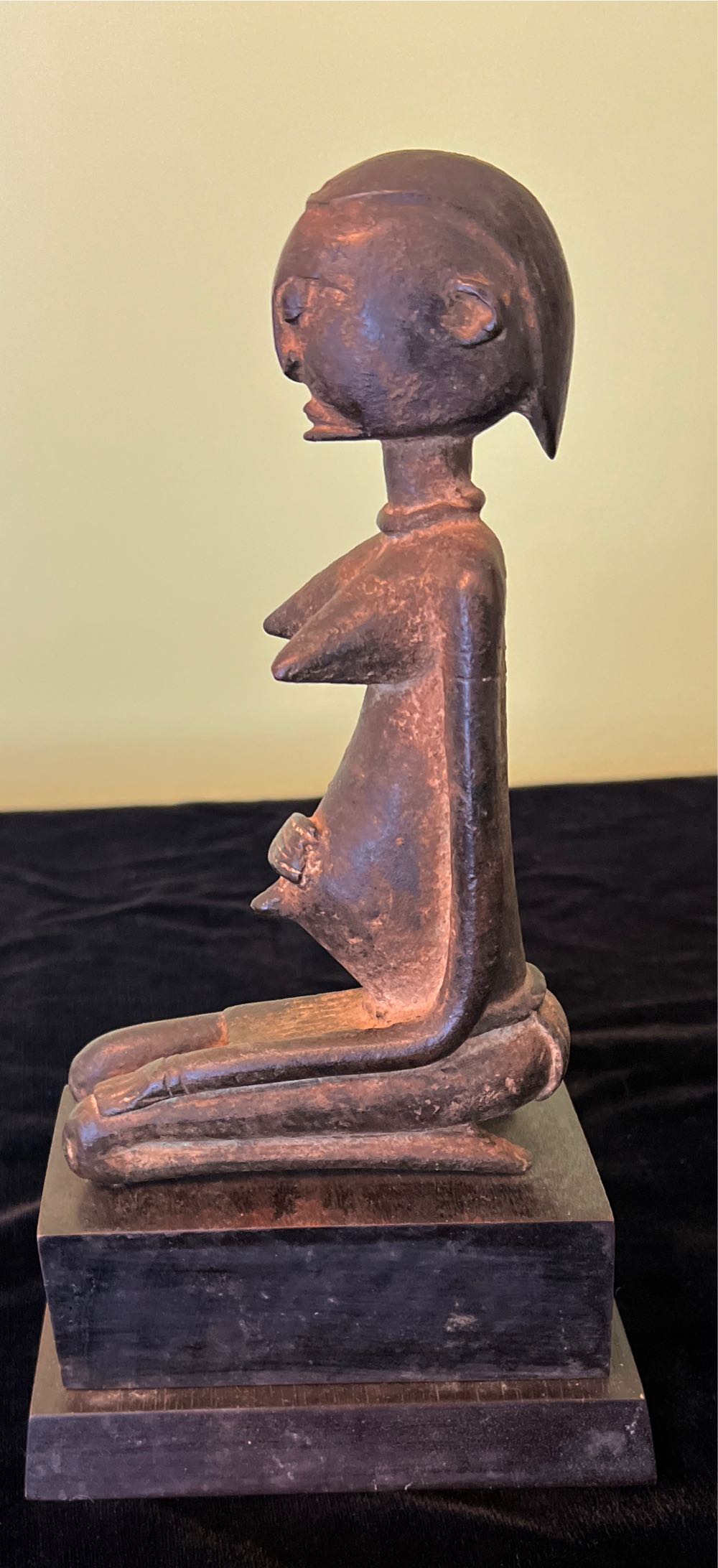 Bronze Pregnant Female SH18  art collectible - Main Image 4