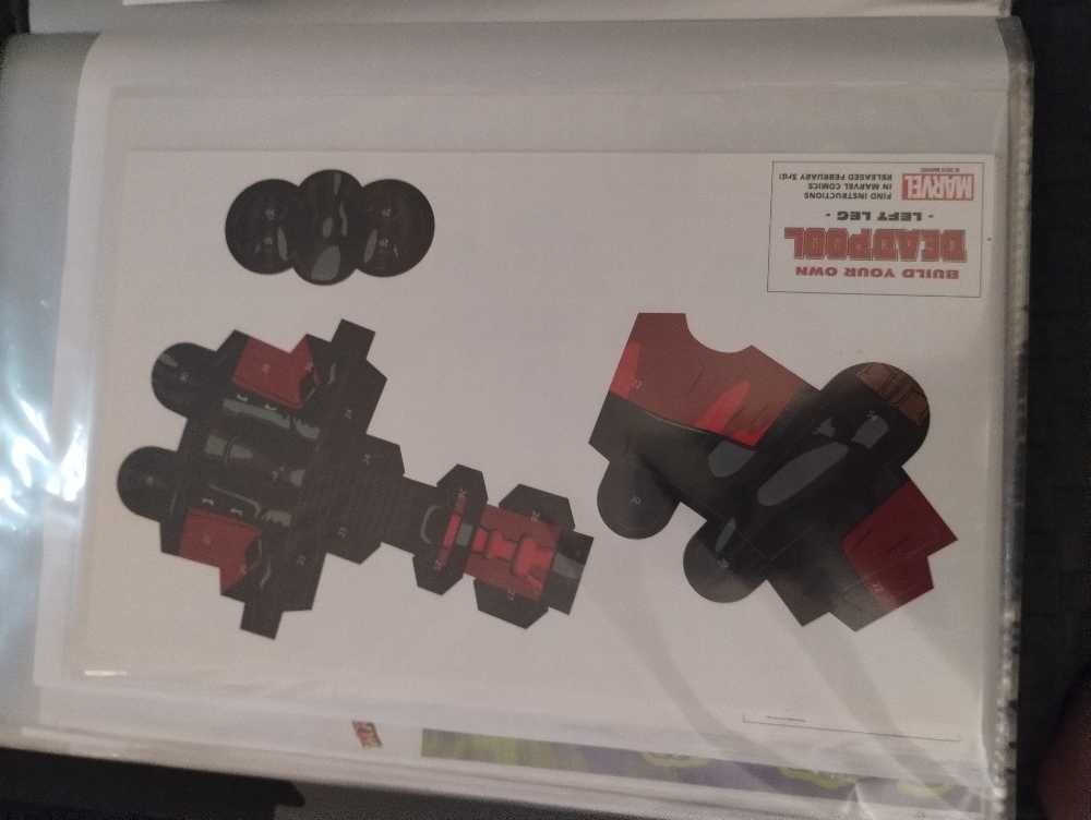 White Ceramic Kitty Cat With Gold Wire 