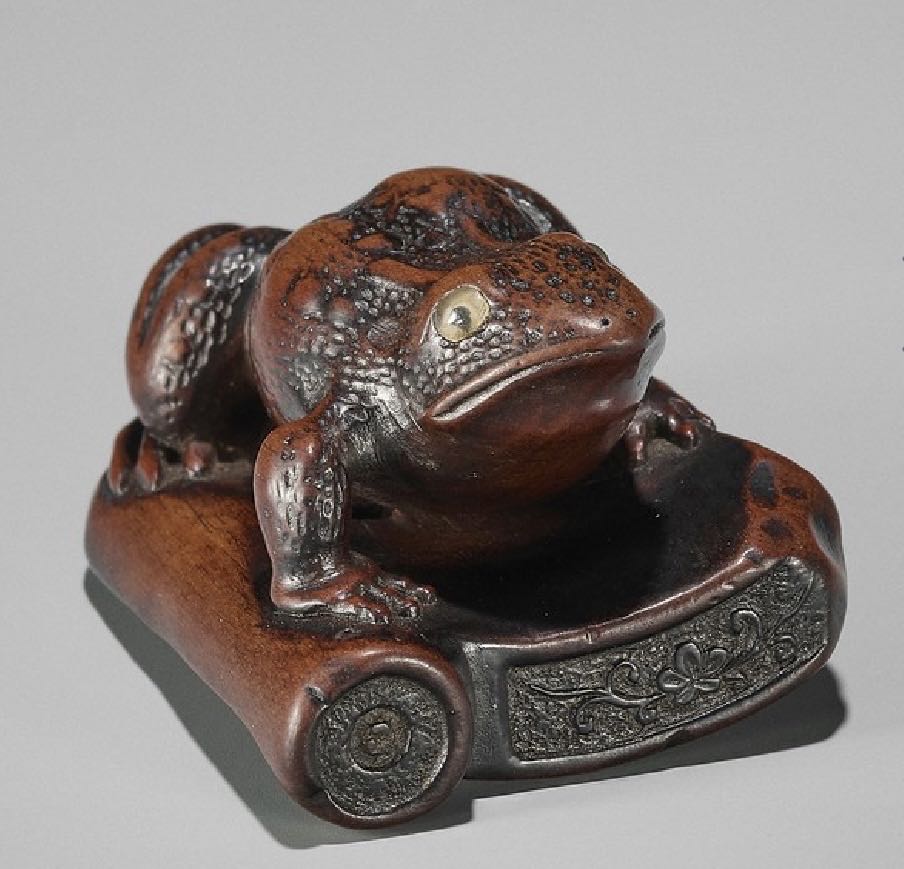 Frog on roof tile - Matsuda Sukenaga art collectible - Main Image 2