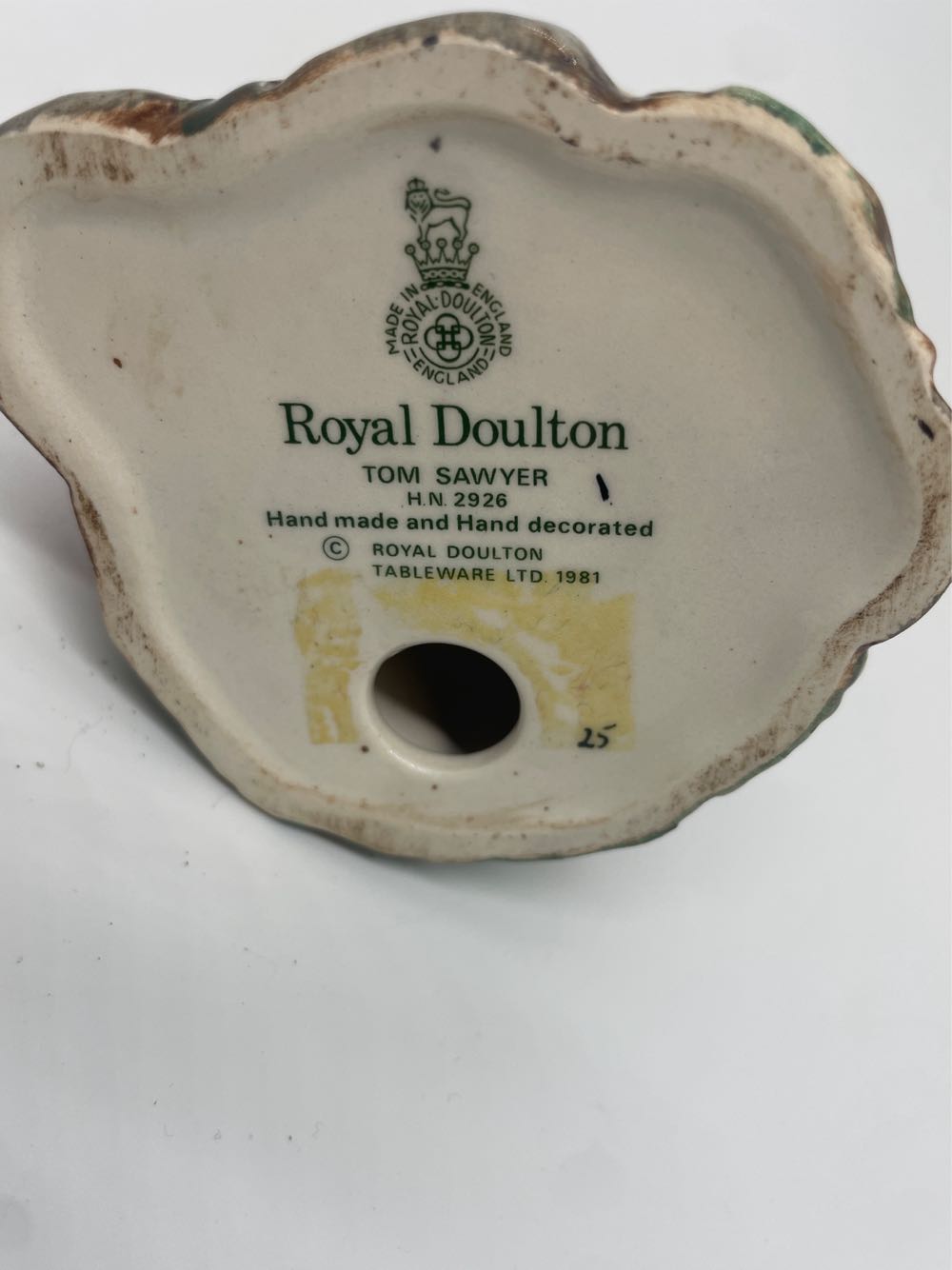 Tom Sawyer Royal Doulton HN 2926  art collectible - Main Image 4