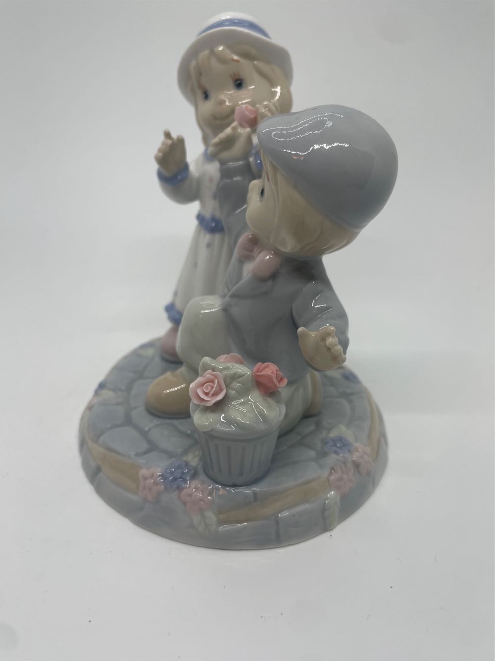 Valentines Day 2002  art collectible [Barcode 027198126862] - Main Image 2