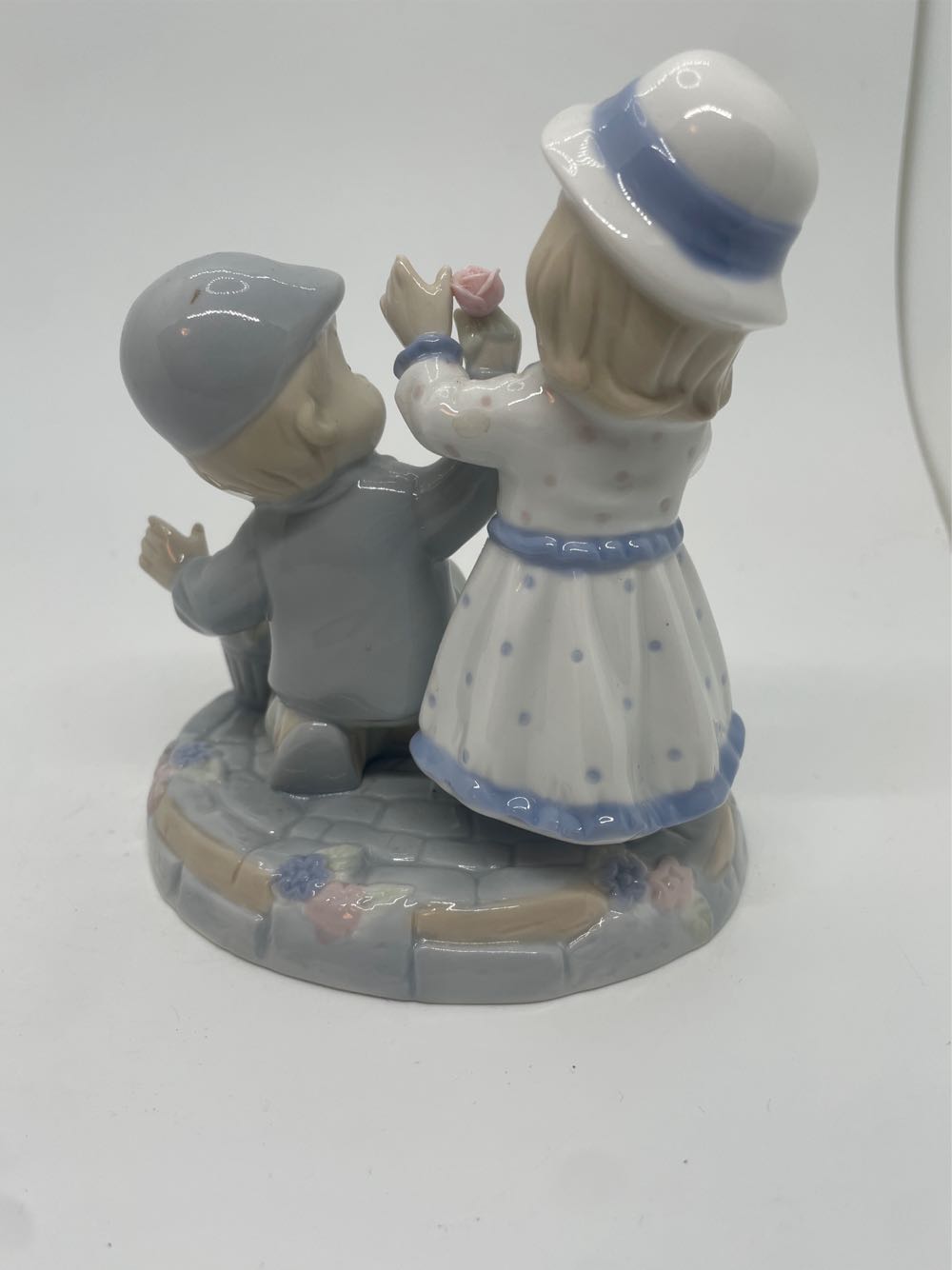 Valentines Day 2002  art collectible [Barcode 027198126862] - Main Image 3