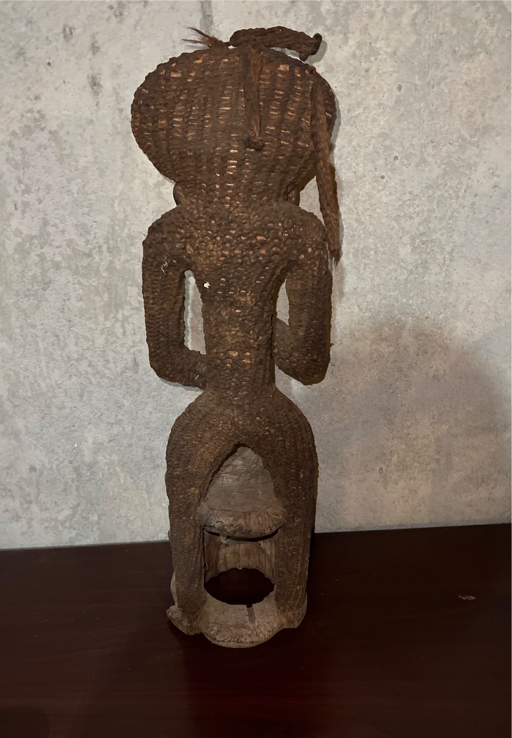 Sculpture Cameroon Wood And Roped GL96  art collectible - Main Image 3