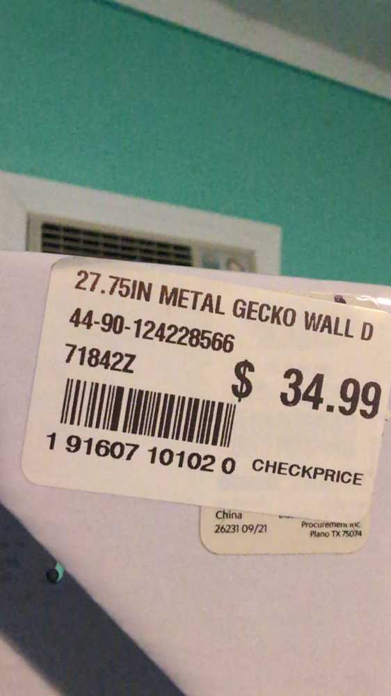 Gecko, Large Green, Burgundy And Yellow  art collectible - Main Image 2