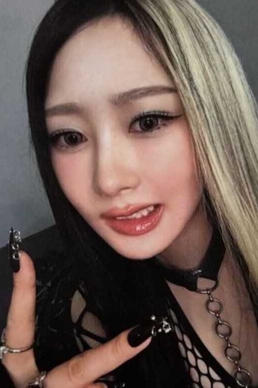 Operation Enduring Freedom Mini T-wall With Afghanistan Challenge Coin-Bagram