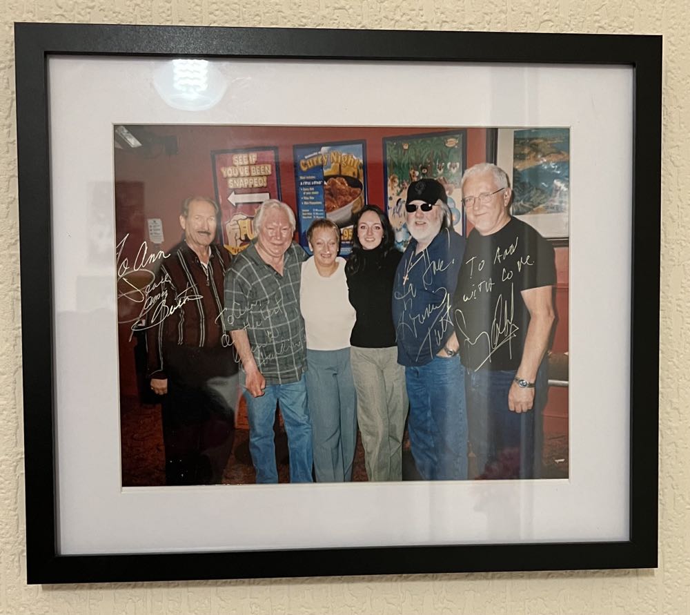 Folkart 5248 Color Shift Raspberry Flash