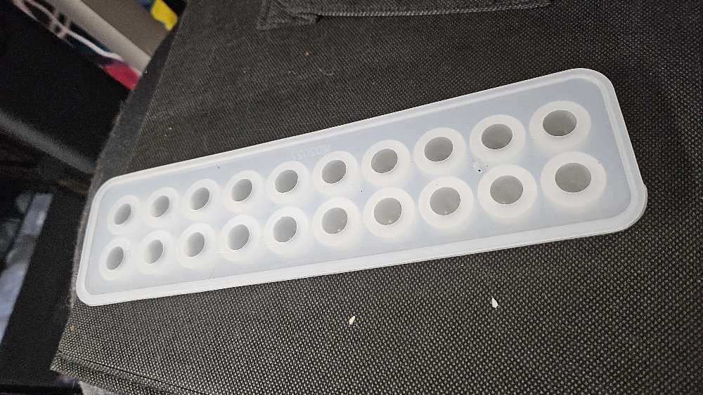 Leather Wrapped Female Head GL104