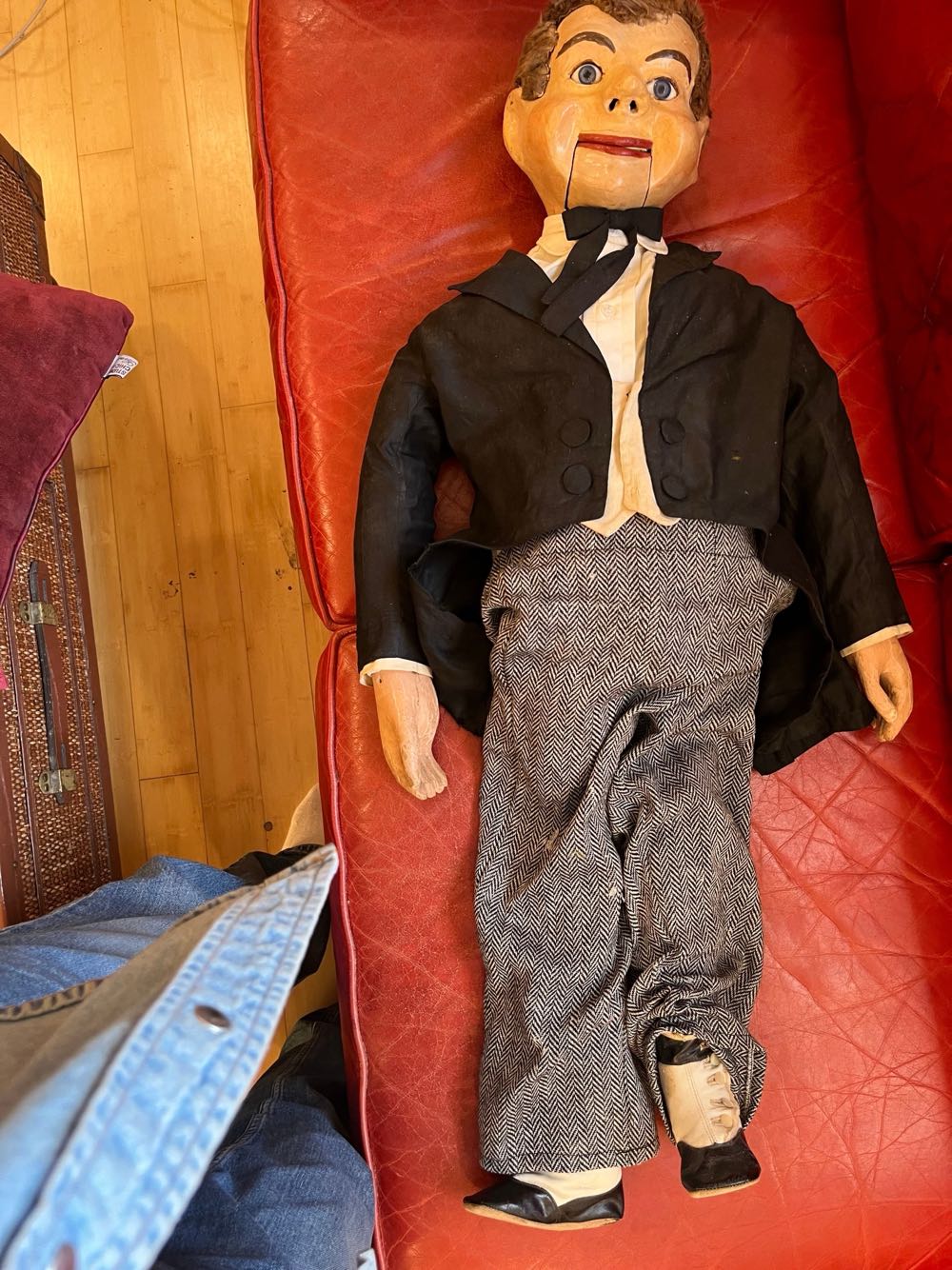 Quisto Bill - Arthur Quisto art collectible - Main Image 2