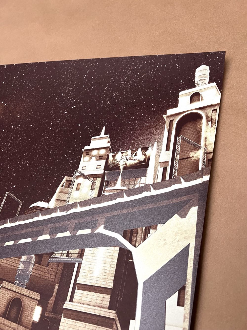 Dark City - Chris Skinner art collectible - Main Image 2