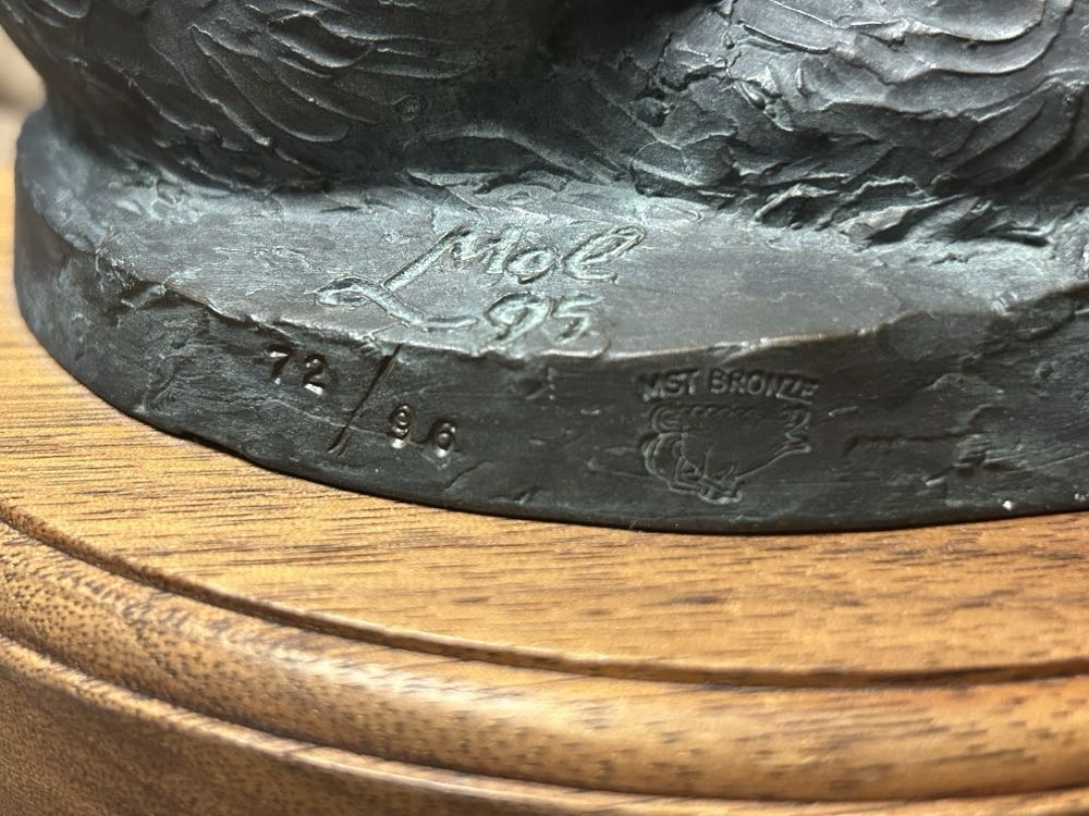 Wrestling Bears - Leo Mol art collectible - Main Image 3