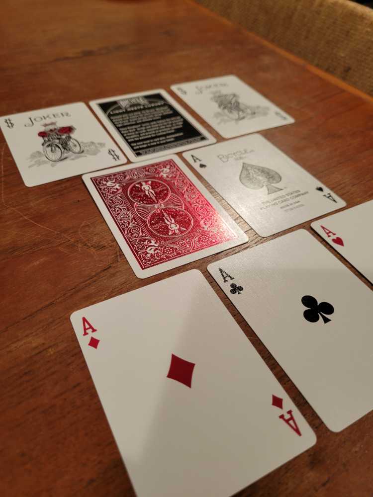 Bicycle Foil Back Crimson  art collectible [Barcode 073854024409] - Main Image 3