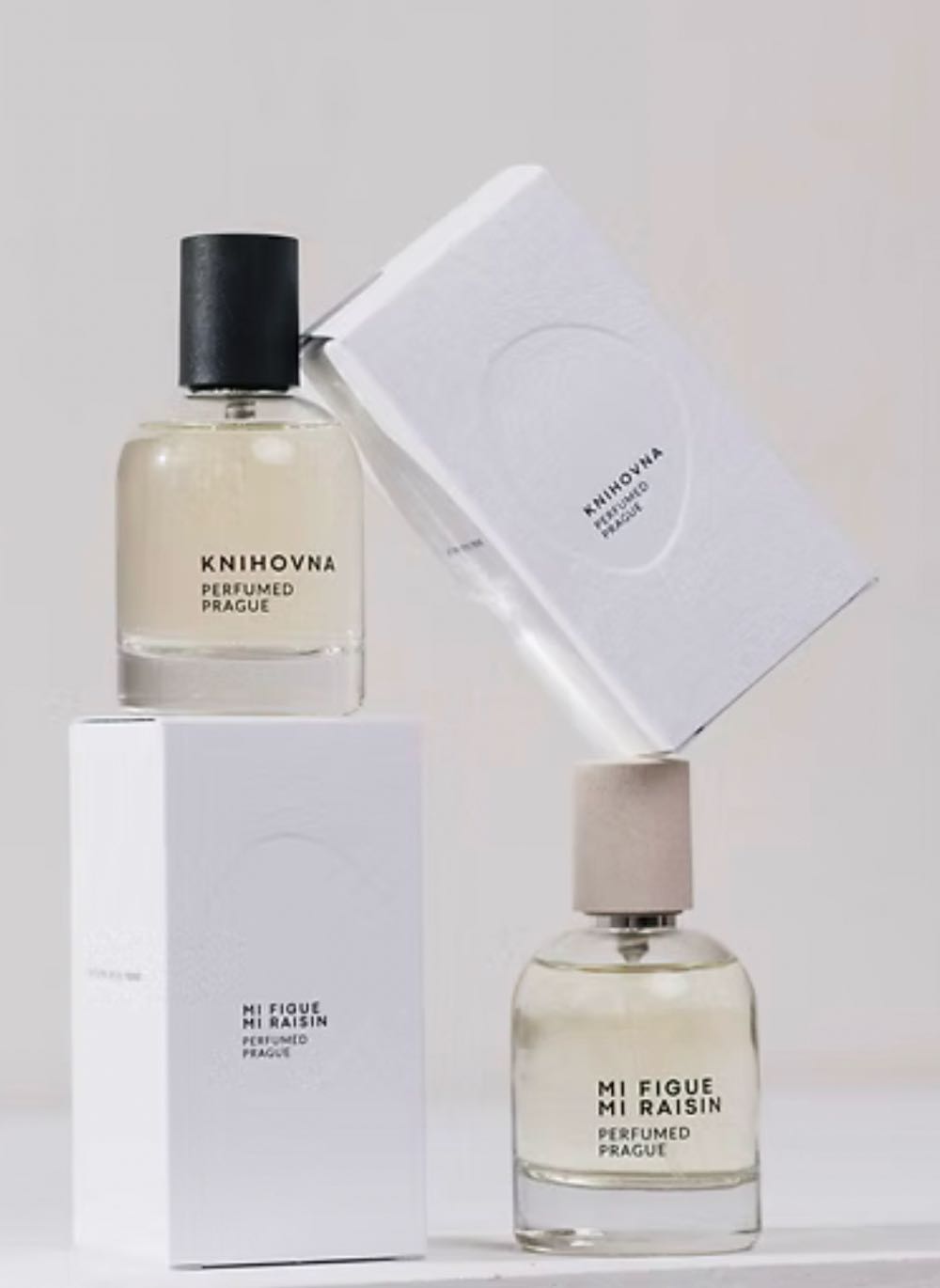 Parfüm / Perfumed Prague / Knihovna - Perfumed Prague art collectible - Main Image 2