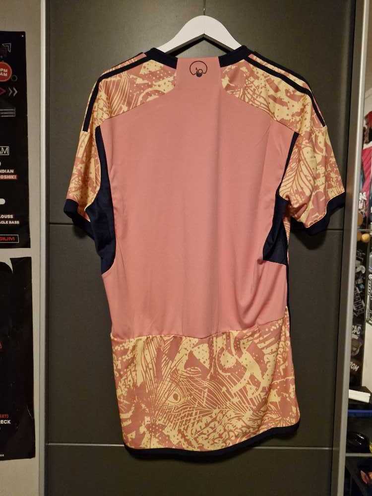 Leeds 23-24 Third Shirt  art collectible - Main Image 2