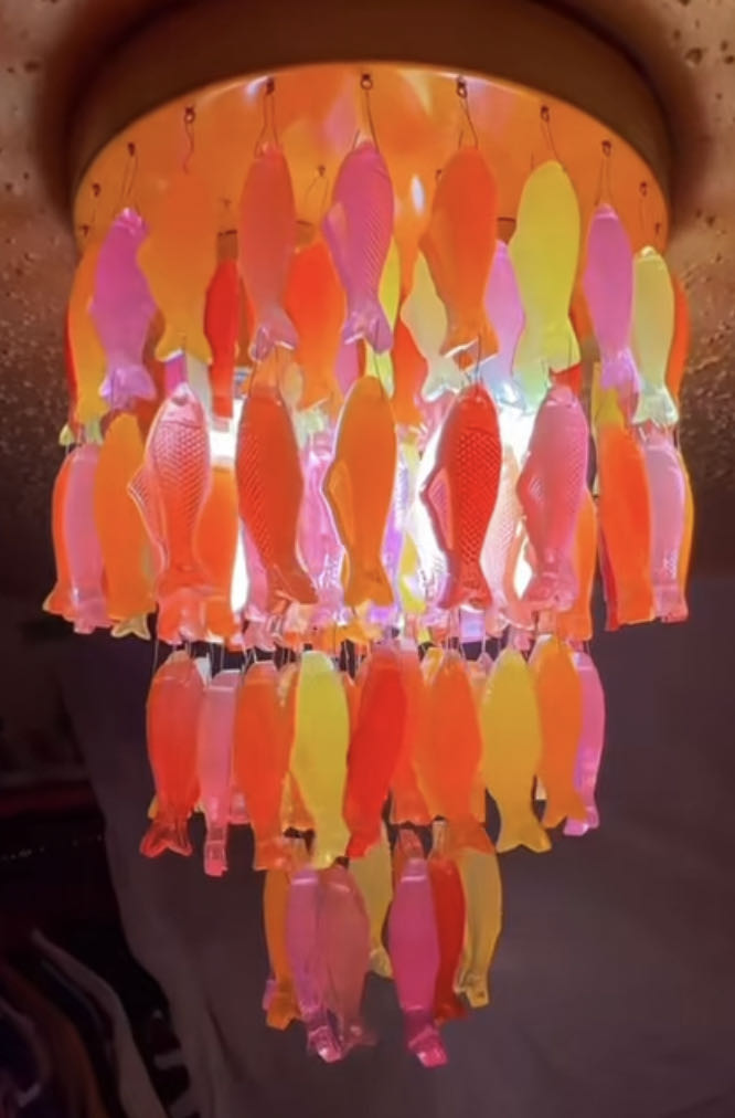 Salvinos JR Richard Petty 1992 Pontiac Grand Prix STP