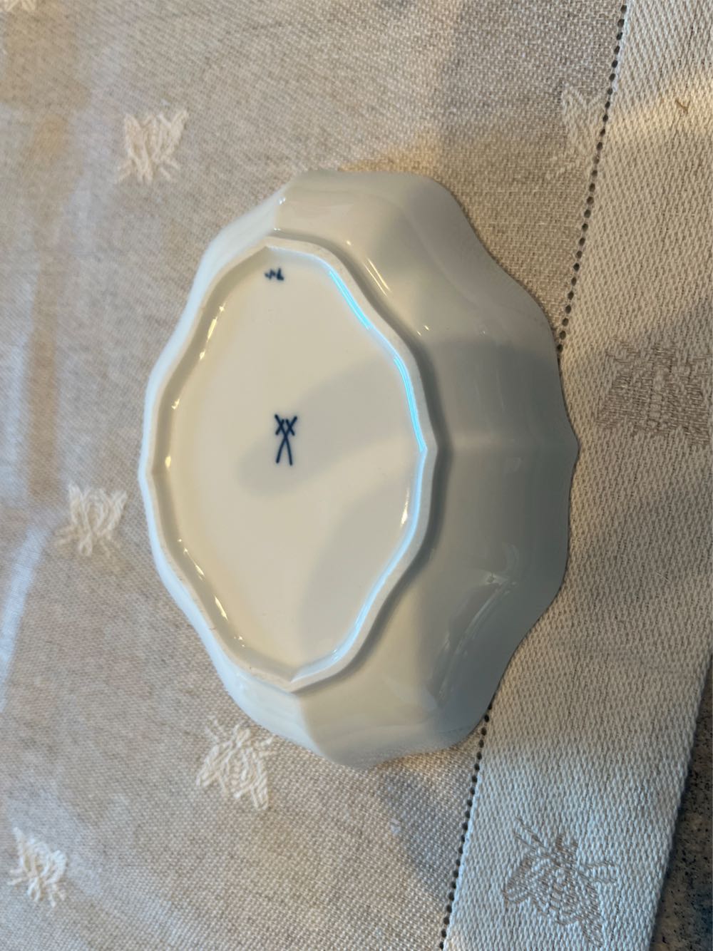 Meissen Blue Onion Small Oval Serving Dish  art collectible - Main Image 2