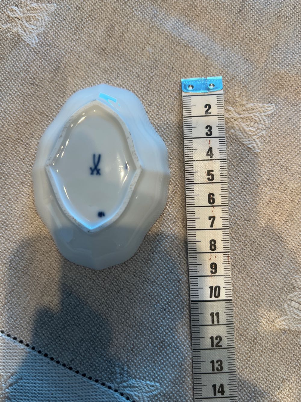 Meissen Blue Onion Small Oval Serving Dish  art collectible - Main Image 2